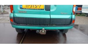 Gebruikte Achterbumper Renault Kangoo (KC) 1.2 16V Prijs € 35,00 Margeregeling aangeboden door Hans Auto Onderdelen