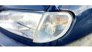 Gebruikte Pinker links Peugeot Partner 2.0 HDi Prijs € 5,00 Margeregeling aangeboden door Hans Auto Onderdelen