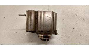 Używane Pompa wysokiego cisnienia Citroen C5 III Berline (RD) 1.6 16V THP 155 Cena € 375,00 Procedura marży oferowane przez Hans Auto Onderdelen