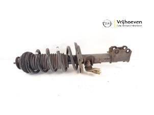 Gebruikte Schokdemperpoot rechts-voor Opel Meriva 1.4 16V Ecotec Prijs € 50,00 Margeregeling aangeboden door Autodemontage Vrijhoeven B.V.