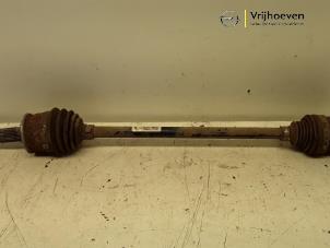 Gebruikte Steekas links-achter Opel Mokka/Mokka X 1.4 Turbo 16V 4x4 Prijs € 90,00 Margeregeling aangeboden door Autodemontage Vrijhoeven B.V.