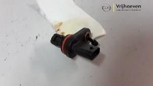 Gebruikte Nokkenas Sensor Opel Zafira Tourer (P12) 1.8 16V Ecotec Prijs € 15,00 Margeregeling aangeboden door Autodemontage Vrijhoeven B.V.