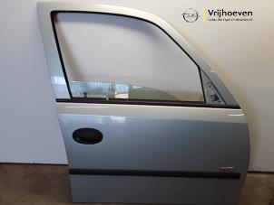 Gebruikte Portier 4Deurs rechts-voor Opel Meriva 1.6 16V Prijs € 50,00 Margeregeling aangeboden door Autodemontage Vrijhoeven B.V.