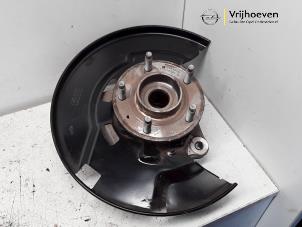 Gebruikte Fusee rechts-voor Opel Zafira Tourer (P12) 1.6 SIDI Eco Turbo 16V Prijs € 60,00 Margeregeling aangeboden door Autodemontage Vrijhoeven B.V.