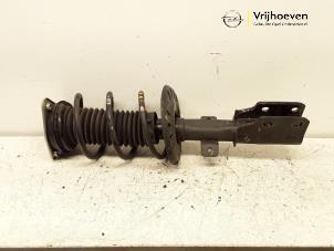 Gebruikte Mac Phersonpoot rechts-voor Opel Grandland (X) 1.2 Turbo 12V Prijs € 65,00 Margeregeling aangeboden door Autodemontage Vrijhoeven B.V.