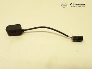 Gebruikte Microfoon Opel Astra K 1.0 SIDI Turbo 12V Prijs € 35,00 Margeregeling aangeboden door Autodemontage Vrijhoeven B.V.