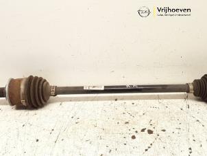 Gebruikte Aandrijfas rechts-achter Opel Mokka/Mokka X 1.6 CDTI 16V 4x4 Prijs € 90,00 Margeregeling aangeboden door Autodemontage Vrijhoeven B.V.