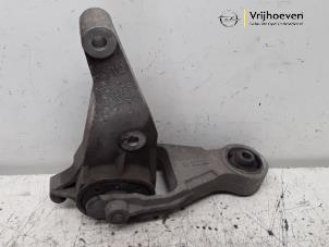 Begagnade Motorfäste Opel Meriva 1.6 16V Pris € 25,00 Marginaltabell erbjuds av Autodemontage Vrijhoeven B.V.