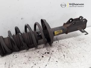 Gebruikte Mac Phersonpoot links-voor Opel Zafira Tourer (P12) 2.0 CDTI 16V 160 Ecotec Prijs € 70,00 Margeregeling aangeboden door Autodemontage Vrijhoeven B.V.