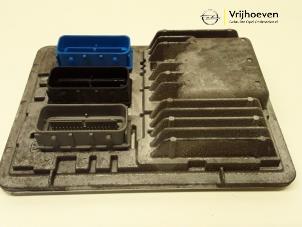 Gebruikte Computer Motormanagement Opel Astra K 1.4 Turbo 16V Prijs € 100,00 Margeregeling aangeboden door Autodemontage Vrijhoeven B.V.