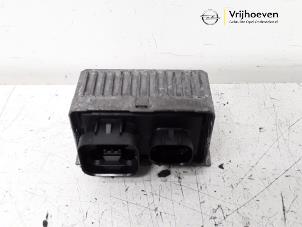 Gebruikte Gloeirelais Opel Insignia 2.0 CDTI 16V 110 Ecotec Prijs € 10,00 Margeregeling aangeboden door Autodemontage Vrijhoeven B.V.