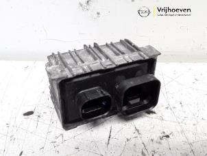 Gebruikte Gloeirelais Opel Insignia 2.0 CDTI 16V 160 Ecotec Prijs € 10,00 Margeregeling aangeboden door Autodemontage Vrijhoeven B.V.