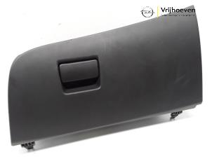 Gebruikte Dashboardkastje Opel Insignia Sports Tourer 1.5 Turbo 16V 140 Prijs € 50,00 Margeregeling aangeboden door Autodemontage Vrijhoeven B.V.