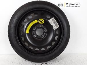 Usagé Roue galette Opel Vectra C Caravan 2.2 DIG 16V Prix € 40,00 Règlement à la marge proposé par Autodemontage Vrijhoeven B.V.