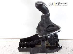 Gebruikte Versnellingspook Opel Astra K 1.4 Turbo 16V Prijs € 50,00 Margeregeling aangeboden door Autodemontage Vrijhoeven B.V.