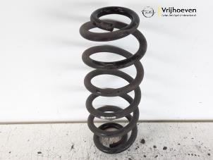 Gebruikte Schroefveer achter Opel Astra K 1.4 Turbo 16V Prijs € 10,00 Margeregeling aangeboden door Autodemontage Vrijhoeven B.V.