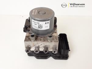 Gebruikte ABS Pomp Opel Mokka/Mokka X 1.4 Turbo 16V 4x2 Prijs € 175,00 Margeregeling aangeboden door Autodemontage Vrijhoeven B.V.