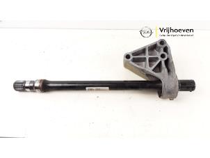 Gebruikte Tussenas Opel Insignia Grand Sport 2.0 CDTI 16V Prijs € 75,00 Margeregeling aangeboden door Autodemontage Vrijhoeven B.V.