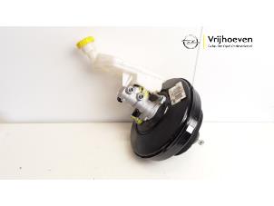 Gebruikte Hoofdremcilinder Opel Crossland (X) 1.2 Turbo 12V Euro 6 Prijs € 100,00 Margeregeling aangeboden door Autodemontage Vrijhoeven B.V.