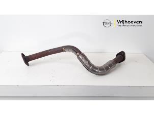Usados Tubo delantero escape Opel Agila (B) 1.0 12V Precio € 15,00 Norma de margen ofrecido por Autodemontage Vrijhoeven B.V.