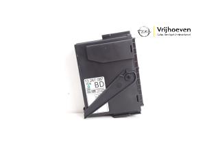 Begagnade Dator , karosskontroll (BCM) Opel Tigra Twin Top 1.4 16V Pris € 100,00 Marginaltabell erbjuds av Autodemontage Vrijhoeven B.V.