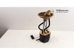Gebruikte Tank element Pomp Opel Antara 2.2 CDTI 16V 4x2 Prijs € 100,00 Margeregeling aangeboden door Autodemontage Vrijhoeven B.V.