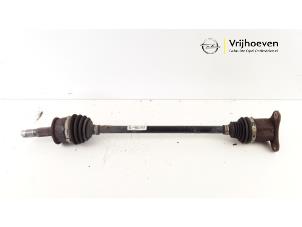 Gebruikte Aandrijfas rechts-achter Opel Mokka/Mokka X 1.4 Turbo 16V 4x4 Prijs € 90,00 Margeregeling aangeboden door Autodemontage Vrijhoeven B.V.