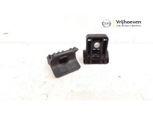 Begagnade Stöd (diverse) Opel Astra J Sports Tourer (PD8/PE8/PF8) 1.4 16V ecoFLEX Pris € 15,00 Marginaltabell erbjuds av Autodemontage Vrijhoeven B.V.