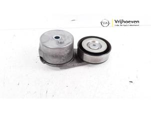 Gebruikte Spanner multiriem Opel Astra K Sports Tourer 1.4 Turbo 16V Prijs € 10,00 Margeregeling aangeboden door Autodemontage Vrijhoeven B.V.