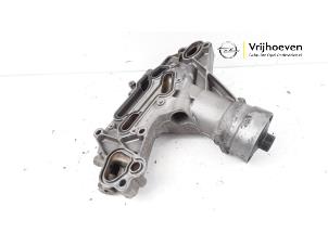 Begagnade Oljefilterhus Opel Corsa D 1.6i OPC 16V Turbo Pris € 75,00 Marginaltabell erbjuds av Autodemontage Vrijhoeven B.V.