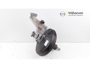 Begagnade Bromsservo Opel Agila (B) 1.0 12V Pris € 50,00 Marginaltabell erbjuds av Autodemontage Vrijhoeven B.V.