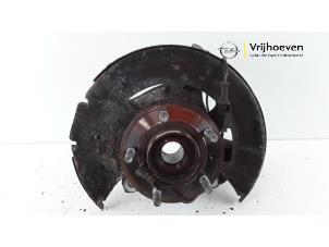 Gebruikte Fusee rechts-voor Opel Zafira Tourer (P12) 1.4 Turbo 16V Ecotec Prijs € 60,00 Margeregeling aangeboden door Autodemontage Vrijhoeven B.V.