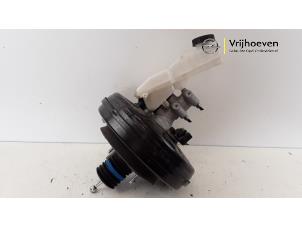 Używane Wspomaganie hamulców Opel Corsa F (UB/UH/UP) 1.2 12V 75 Cena € 75,00 Procedura marży oferowane przez Autodemontage Vrijhoeven B.V.