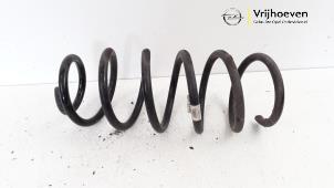Begagnade Främre fjäderskruv Opel Mokka/Mokka X 1.4 Turbo 16V 4x4 Pris € 25,00 Marginaltabell erbjuds av Autodemontage Vrijhoeven B.V.