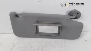 Gebruikte Zonneklep Opel Karl 1.0 12V Prijs € 15,00 Margeregeling aangeboden door Autodemontage Vrijhoeven B.V.