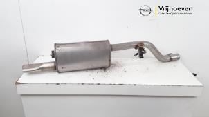 Używane Tlumik koncowy Opel Corsa E 1.4 Turbo 16V Cena € 35,00 Procedura marży oferowane przez Autodemontage Vrijhoeven B.V.