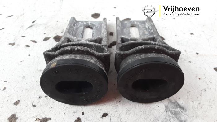 Stöd (diverse) från en Opel Meriva 1.6 16V 2003