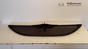 Gebruikte Windscherm Opel Tigra Twin Top 1.4 16V Prijs € 80,00 Margeregeling aangeboden door Autodemontage Vrijhoeven B.V.