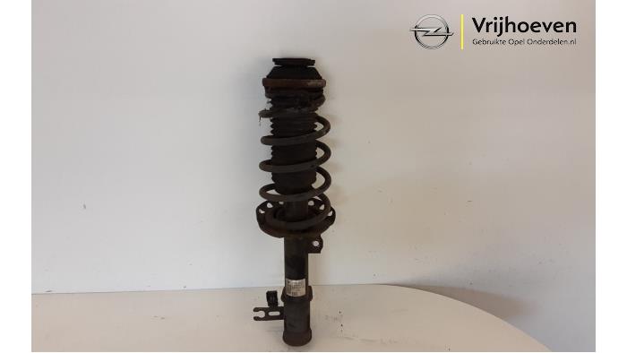 Stötdämparstång, höger fram från en Opel Astra H Twin Top (L67) 1.6 16V 2006