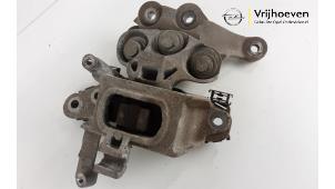 Begagnade Motorfäste Opel Astra K Sports Tourer 1.6 CDTI 110 16V Pris € 30,00 Marginaltabell erbjuds av Autodemontage Vrijhoeven B.V.