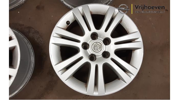Velgen set van een Opel Astra H (L48) 1.8 16V 2005