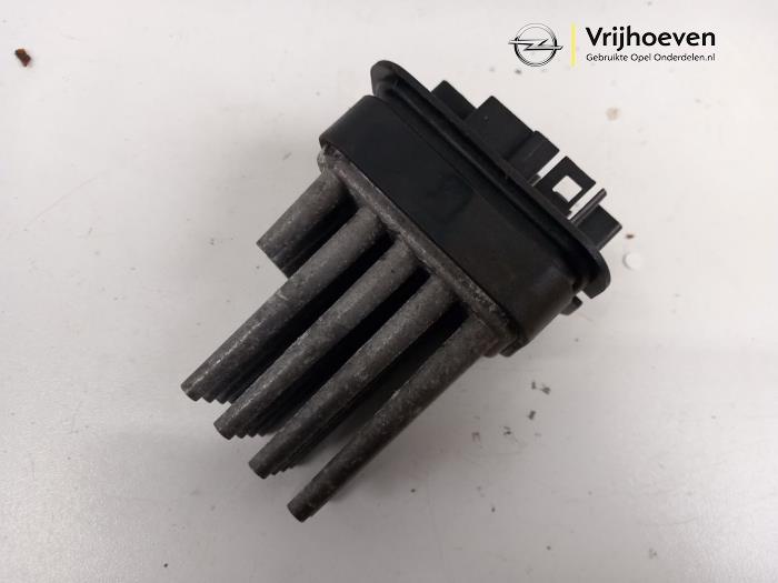 Kachel Ventilatiemotor van een Opel Astra H (L48) 1.6 16V 2008