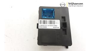 Gebruikte Computer Kachel Opel Corsa F (UB/UH/UP) 1.2 Turbo 12V 100 Prijs € 20,00 Margeregeling aangeboden door Autodemontage Vrijhoeven B.V.