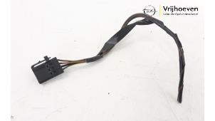 Begagnade Kontakt Opel Meriva 1.4 Turbo 16V Ecotec Pris € 30,00 Marginaltabell erbjuds av Autodemontage Vrijhoeven B.V.