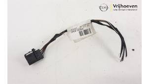 Begagnade Kontakt Opel Meriva 1.4 Turbo 16V Ecotec Pris € 30,00 Marginaltabell erbjuds av Autodemontage Vrijhoeven B.V.