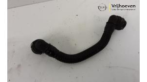 Gebruikte Carterventilatie Opel Astra H (L48) 1.8 16V Prijs € 15,00 Margeregeling aangeboden door Autodemontage Vrijhoeven B.V.