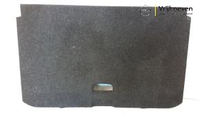 Gebruikte Vloerplaat bagageruimte Opel Corsa D 1.6i OPC 16V Turbo Prijs € 50,00 Margeregeling aangeboden door Autodemontage Vrijhoeven B.V.