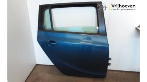 Begagnade Bakdörr, 4-dörrars, höger Opel Zafira Tourer (P12) 2.0 CDTI 16V 130 Ecotec Pris € 500,00 Marginaltabell erbjuds av Autodemontage Vrijhoeven B.V.
