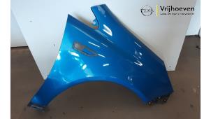 Begagnade Framskärm, höger Opel Corsa D 1.6i OPC 16V Turbo Pris € 40,00 Marginaltabell erbjuds av Autodemontage Vrijhoeven B.V.