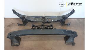 Gebruikte Frontpaneel Opel Zafira (M75) 2.2 16V Direct Ecotec Prijs € 100,00 Margeregeling aangeboden door Autodemontage Vrijhoeven B.V.